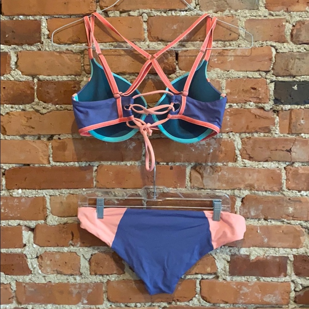 MAAJI! Reversible Colorblock Bikini Swimsuit Bathing Suit - Picture 2 of 3